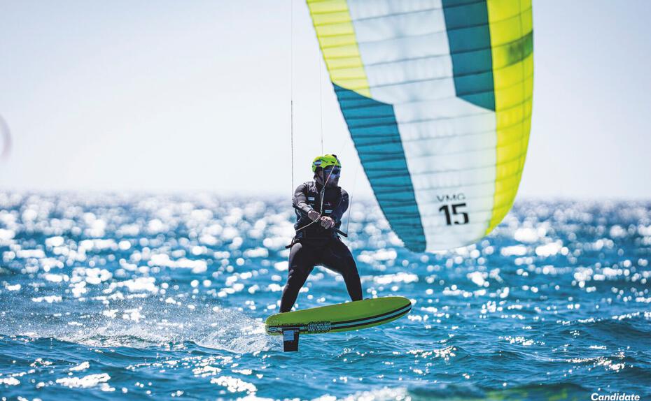 Flughunde. Vor Marseille wird auf foilenden Kite-Boards um olympische Medaillen gekämpft. Für Österreich fetzt Valentin Bontus um den Parcours
